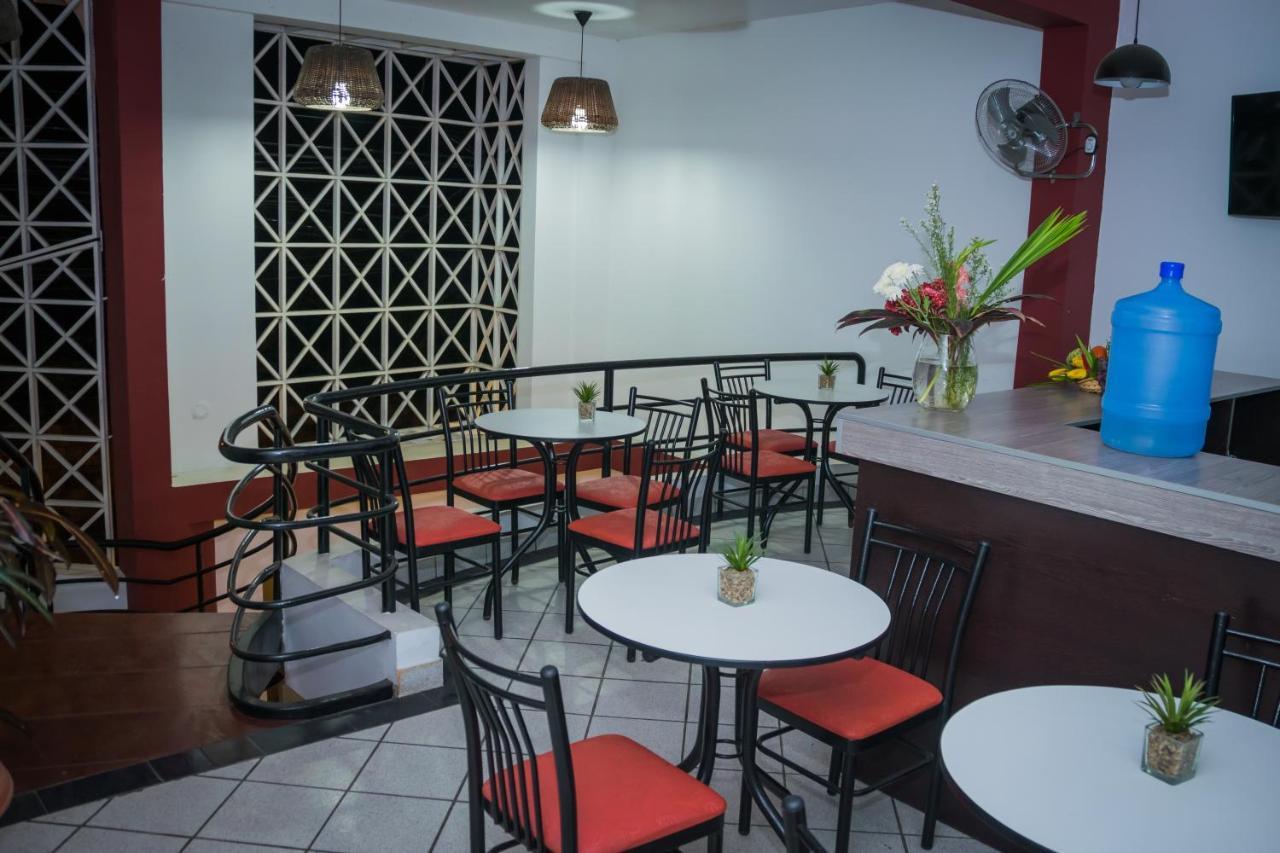 Hostal "Centrika" Tarapoto Εξωτερικό φωτογραφία