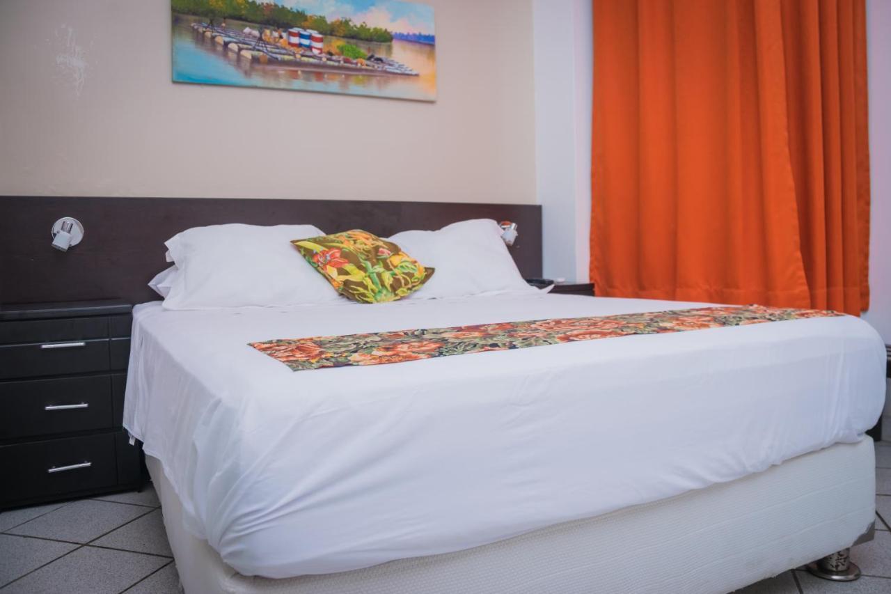 Hostal "Centrika" Tarapoto Εξωτερικό φωτογραφία