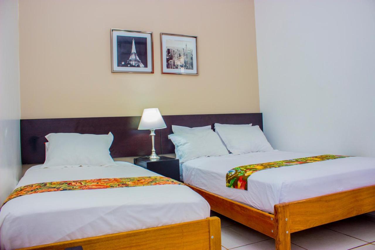 Hostal "Centrika" Tarapoto Εξωτερικό φωτογραφία