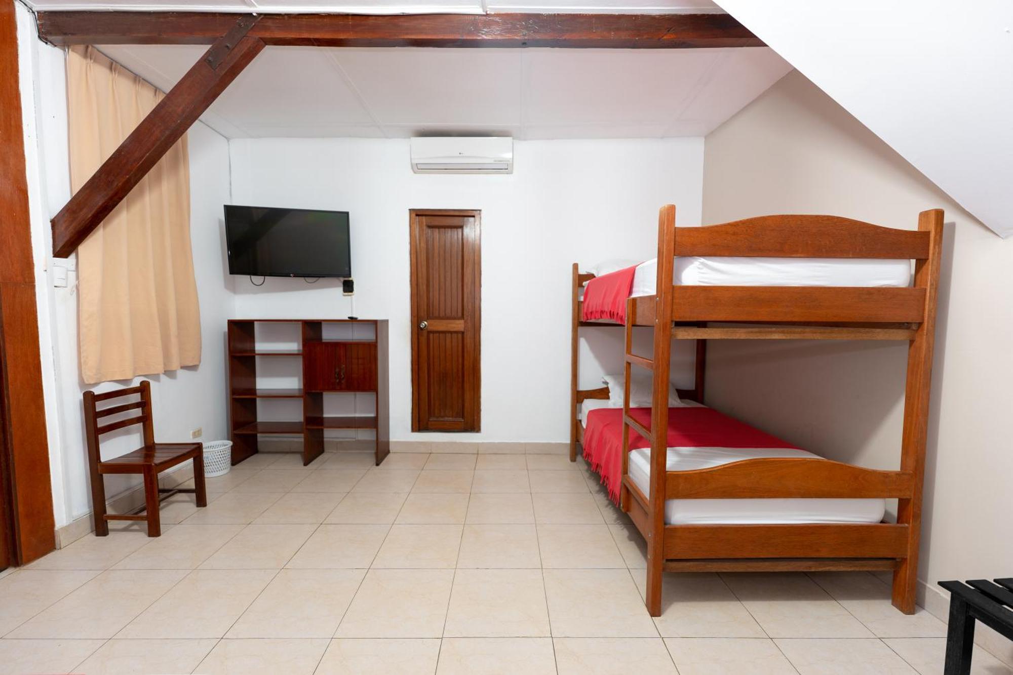 Hostal "Centrika" Tarapoto Εξωτερικό φωτογραφία