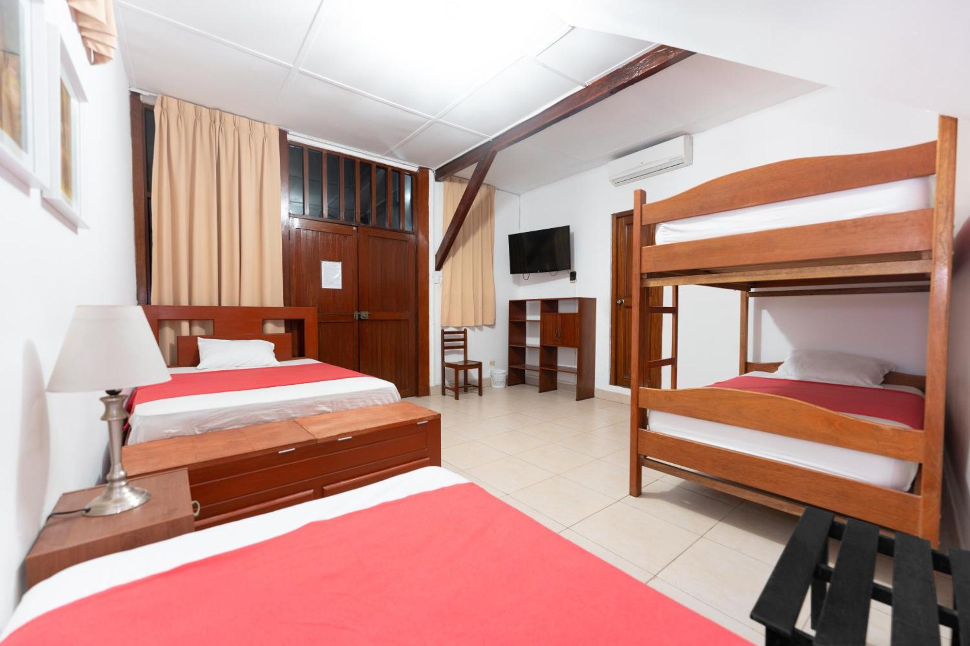 Hostal "Centrika" Tarapoto Εξωτερικό φωτογραφία